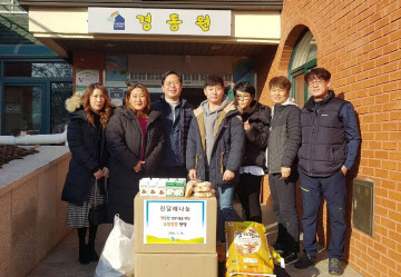 김승원예비후보가 진달래봉사단과 함께 경동원을 방문