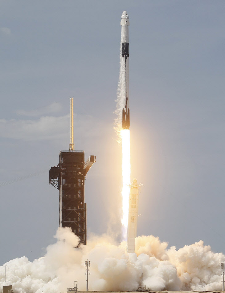 US-SPACEX-FALCON-9-ROCKET-AND-CREW-DRAGON-CAPSULE-LAUNCHES-FROM-
