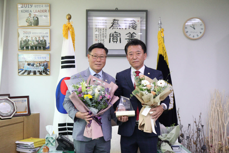 구리시의회, 박석윤 의장, 장진호 의원 제13기 경기도시군의장