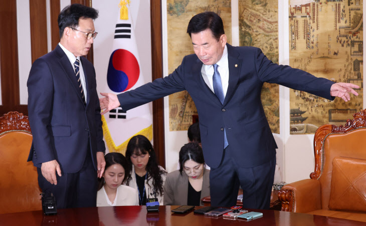 김진표 국회의장과 박광온 원내대표