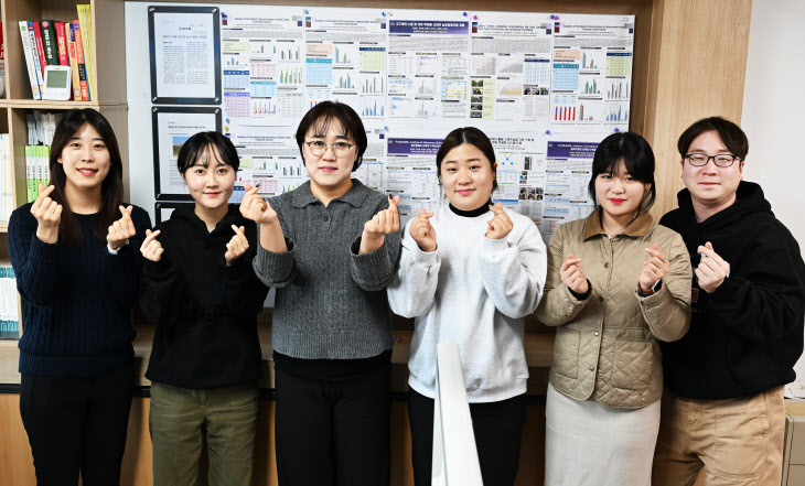 데이터농업팀 장관상 수상자 박정미 팀장(좌측에서 세번째)