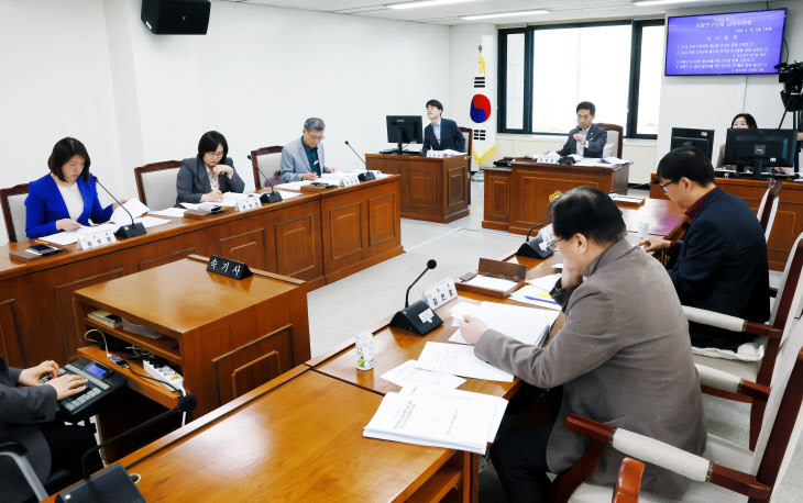 인천 부평구의회, 의원 연구단체 심의위원회 개최